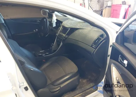 2014 Hyundai Sonata Se z USA, uszkodzony, nr VIN 5NPEC4AC0EH922209